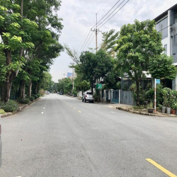 Bán biệt thự Mỹ Thái 1, nhà đẹp, góc 2 mặt tiền, đường lớn, giá tốt.