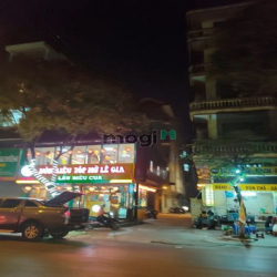 SIÊU ĐẸP - Cho thuê nhà NGUYỄN TUÂN,Q THANH XUÂN 75m2 măt tiền 6m 26tr