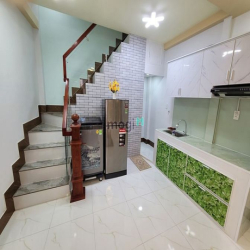Nhà đẹp đường Đinh Tiên Hoàng 3 tấm hẻm xe tải thông tứ hướng giáp Q1