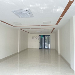 Cho thuê nhà mặt phố QUANG TRUNG, DT 70m2, MT 5.6m, Giá 70tr