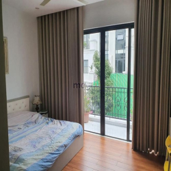 Cho thuê nguyên căn Vinhomes Marina Diện tích : 75m2, 5 tầng 4 phòng n