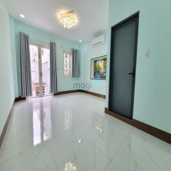 Nhà đẹp đường Đinh Tiên Hoàng 3 tấm hẻm xe tải thông tứ hướng giáp Q1