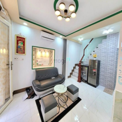 Nhà đẹp đường Đinh Tiên Hoàng 3 tấm hẻm xe tải thông tứ hướng giáp Q1