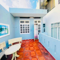 Bán nhà rộng khu Biệt thự Làng Hoa (5x17) 152/2/14 Nguyễn Văn Khối P9