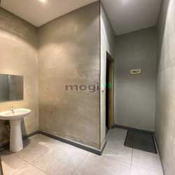 Cho thuê MB tổng diện tích 220m2 sàn suốt đường Tôn Đản, Quận 4