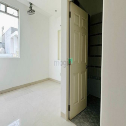 Cho thuê nhà 1 trệt 4 lầu góc 2 mặt tiền đường D7 khu dân cư D2D