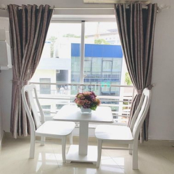Phòng đủ nội thất bếp cao cấp cạnh Etown Cộng Hoà.