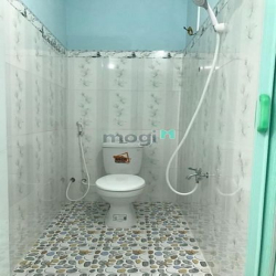 Phòng trọ gác gần kín an ninh, yên tĩnh khoảng 23m2 trung tâm TP