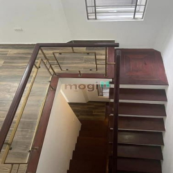 Bán nhà Lê Văn Lương- Hoàng Ngân, 40m2, lô góc, ô tô đỗ cửa, 4 tầng, 1
