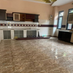 Cho thuê nhà hẻm sầm uất - xe tải lưu thông Phường 13, Quận Tân Bình.