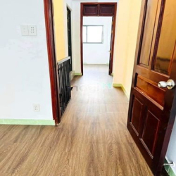 Nhà Mặt tiền cư xá 4,5 tấm , xe hơi vào được nhà Q11