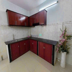 CÔ 2 bán nhà 1 lầu 70M2 HOÀ HẢO Q10 giá 2TY840TR có sổ hẻm lớn 6m