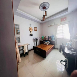 Nhà Mặt tiền cư xá 4,5 tấm , xe hơi vào được nhà Q11