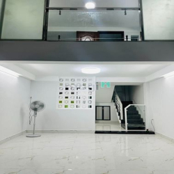 Nhà Đẹp 5 Tầng 40m2, HXH, DT 4.2m x 9.5m, Thích Quảng Đức, chỉ 6.09 tỷ