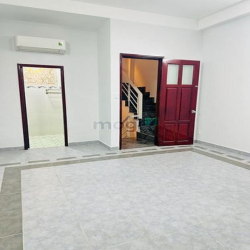 Nhà Đẹp 5 Tầng 40m2, HXH, DT 4.2m x 9.5m, Thích Quảng Đức, chỉ 6.09 tỷ