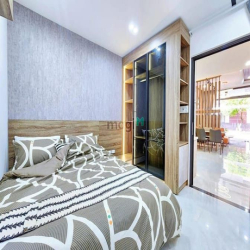 Bán gấp nhà đầu hẻm Lê Thị Riêng, Thới An, Q 12, 90m2, 3tỷ350, sổ sẵn