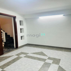 Nhà Đẹp 5 Tầng 40m2, HXH, DT 4.2m x 9.5m, Thích Quảng Đức, chỉ 6.09 tỷ