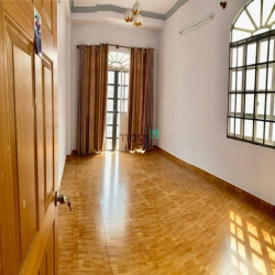 Q.BT. Hẻm 8m Đinh Tiên Hoàng, 70m2, 4 TẦNG, 5PN