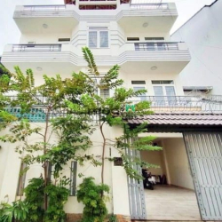 Bán nhà 3 tầng đẹp - trung tâm P. Thảo Điền, Thủ Đức. Giá chỉ: 12 tỷ