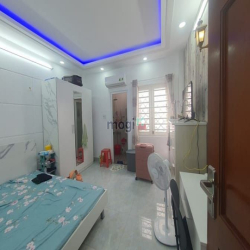 Nhà Hẻm 276 Mã Lò - HXH thông 413 Lê Văn Quới 68m² 5 Tầng BTCT 5PN