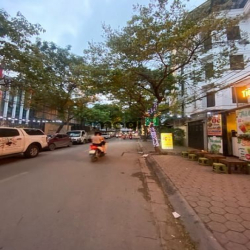 Cho thuê nhà mặt phố Nguyễn Khả Trạc, Mai Dịch, Cầu Giấy, HN.