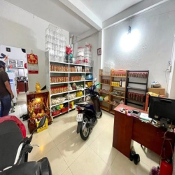 Khu Vip! Bán Nhà Nguyễn Xí, Hẻm Xe Hơi, 40m2, 4x10m, 2 Tầng, 4.95 Tỷ