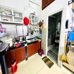 Khu Vip! Bán Nhà Nguyễn Xí, Hẻm Xe Hơi, 40m2, 4x10m, 2 Tầng, 4.95 Tỷ