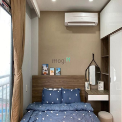 Căn hộ 1 phòng ngủ tách bếp, cửa sổ tách bếp