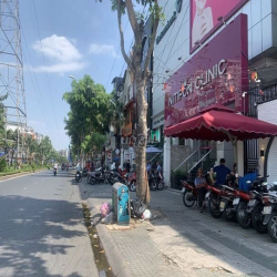 Cho thuê 600m2 có hầm MT Phan Xích Long  ngang 8m, Phú Nhuận,220tr