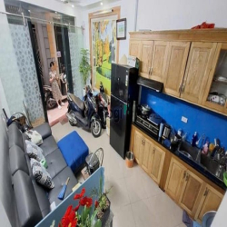 Bán nhà đẹp Tam Trinh, 30m2, 5 tầng, sổ đỏ, 5 5.5 tỷ