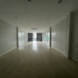 Cho thuê nhà mặt phố Hoàng Quốc Việt, DT 120m2, 6 tầng thông sàn,T máy
