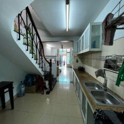 Nhà 3 tầng, gần mặt tiền đường Ba Vân, Bàu Cát, 4.5 tỷ