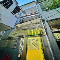 Bán nhà 4 tầng, 6 phòng, Phan Tây Hồ P7, 36m2, chỉ hơn 4 tỷ bớt lộc