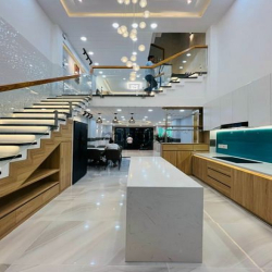 Bán nhà HXH 6m Gò Vấp. 5 lầu full nội thất giá chỉ 8,4 tỷ