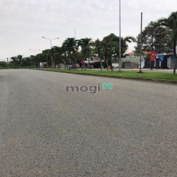 Cho Thuê Mặt Bằng Trương Gia Mô, Quận 2, 10x20m. Giá thuê: 22 triệu.