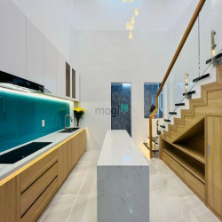 Bán nhà HXH 6m Gò Vấp. 5 lầu full nội thất giá chỉ 8,4 tỷ