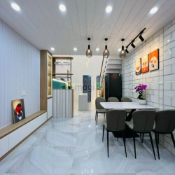 Bán nhà HXH 6m Gò Vấp. 5 lầu full nội thất giá chỉ 8,4 tỷ