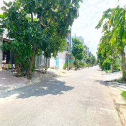 HOT HOT ! Lô Đất  5X18M Mặt Tiền Đường Số Phạm Hữu Lầu ,Q7.