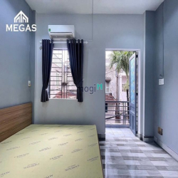 Cho thuê căn hộ full nội thất cửa sổ lớn Chợ nguyễn thái bình Quận 1