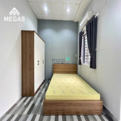 Cho thuê căn hộ full nội thất cửa sổ lớn Chợ nguyễn thái bình Quận 1