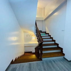 Nhà đẹp Xuân Đỉnh. nội thất xịn. S=33m2. 5 tầng. 3 ngủ. Giá hơn 4 tỷ