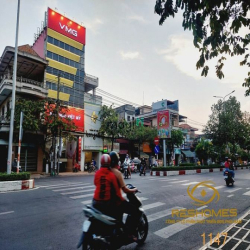 Cho thuê nhà 1 trệt 3 lầu đường Đồng Khởi, P.Tân Mai, Biên Hòa