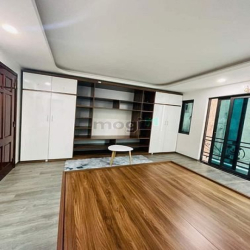 Nhà đẹp Xuân Đỉnh. nội thất xịn. S=33m2. 5 tầng. 3 ngủ. Giá hơn 4 tỷ