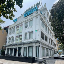 Cho thuê nhà MP Bà Triệu 220m2 x 5T, MT 8m. Vị trí VIP KD Thương hiệu