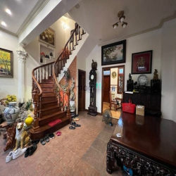 Phân lô KDT Định Công, Vỉa hè, Ô tô đua, 110m_ mt 6,8 giá 31 tỷ