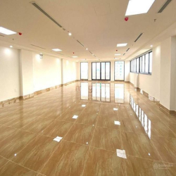 Cho thuê VĂN PHÒNG phố QUAN HOA, 190m2 x 9 tầng, Mặt tiền 10m