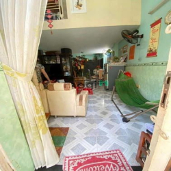 Bán gấp căn Nhà Âu Dương Lân Phường 3 Quận 8 Dt 36m2 giá 2ty160 sổ sẵn