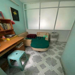 Bán gấp căn Nhà Âu Dương Lân Phường 3 Quận 8 Dt 36m2 giá 2ty160 sổ sẵn