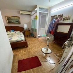 Bán gấp căn Nhà Âu Dương Lân Phường 3 Quận 8 Dt 36m2 giá 2ty160 sổ sẵn