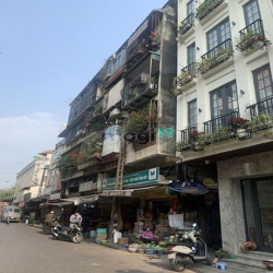Trung tân Hoàn Kiếm,hàng xóm chợ Hàng Da,nhà Nguyễn Văn Tố 40m,8,95 t
